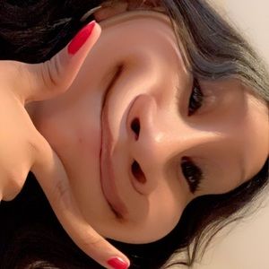 Meet your Posher, Liah